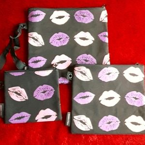 MERLE NORMAN 3 piece Makeup bag set